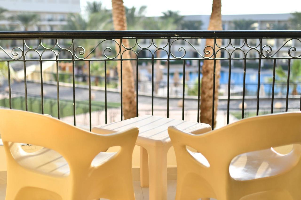 Xperience Kiroseiz Aquapark Premier-Naama Bay Hotel Sharm el-Sheikh Eksteriør billede A balcony